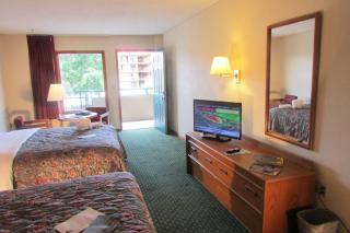 Arbors at Island Landing Hotel & Suites - Pigeon Forge - 7