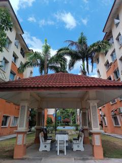 M.FR Homestay Pangsapuri Putra Damai - 0