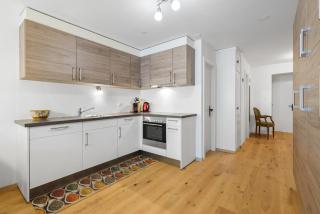 Les Platanes F1 - 6 pers - centre - 8