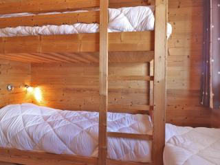 Charmant 3 Pièces à 100m des Pistes, Idéal Famille avec Balcon, Animaux Acceptés - FR-1-182-199 - 1