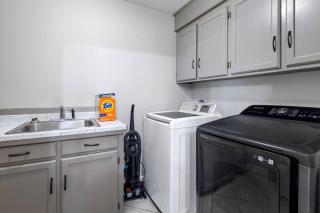 Cozy 3 Bedroom Home - 3