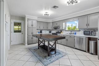 Cozy 3 Bedroom Home - 5