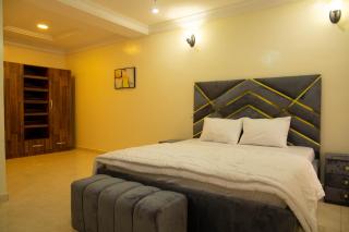 House 4 Guest House & Apartments - Lagos - 7