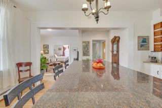 Tasteful Gardiner Triplex Near Downtown Augusta! - 2