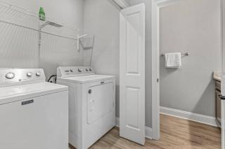 Luxury 2 Bedroom townhouse #6 - Lake Charles - 1