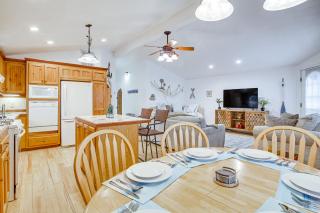 Canalfront Port Isabel Cottage 5 Mi to Beach! - Port Isabel - 3