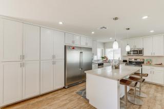 Scottsdale Home with Patio, Near Arizona Boardwalk! - Phoenix - 4