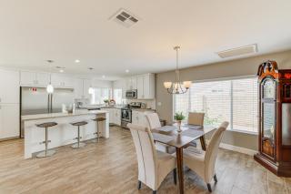 Scottsdale Home with Patio, Near Arizona Boardwalk! - Phoenix - 2