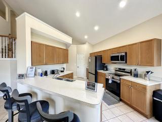 Luxury 6BD 3.5BA Pool Home in Windsor Palms Resort - 6