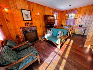 11G Quintessential New Engalnd Cottage with Fantastic Views! - 6