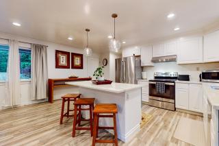 The Lake's Hidden Gem - 1