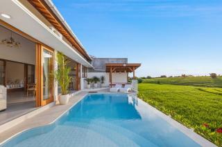 Villa Swantika: Infinity Pool Aussicht Canggu - Canggu - 0