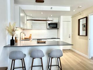 High-End remodeled apartment, On the Beach - Miami Beach - 3