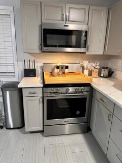 New, Fun-Size Benbow House! - Garberville - 2