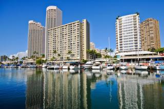 Spacious One Bedroom Harbor View Condos at Ilikai Marina With Private Balcony - 1