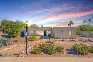 Serene Desert Escape with Pool & Grill, Sleeps 8 - 0