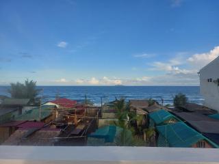 Kua's Pad Batangas Tent - Calatagan - 8