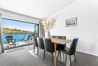 Lakefront Living at Remarkables Retreat - Eight - Queenstown - 9