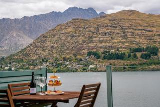 Charming Lakeside Apartment at Remarkables Retreat - 5
