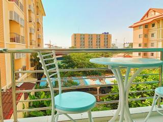 Castaway's 420 - Hua Hin - 4