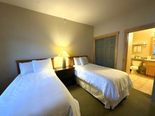 Ski-in/Ski-out with views at Sunstone - Mammoth Lakes - 4