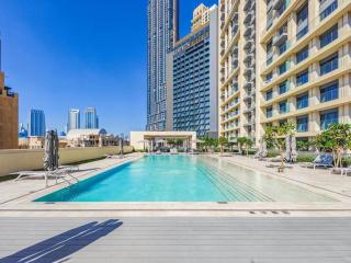 Exclusive 2 & 4 bedroom Apt with Burj Khalifa - Fountain and City Views by Meerak - 7