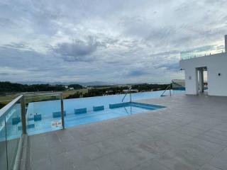 ARU SUITE Spacious Sea & Sunset View Home 10pax with Private Parking - 2