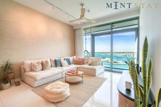 Beach Vista 1 Emaar Beachfront - Mint Stay - Dubai - 0