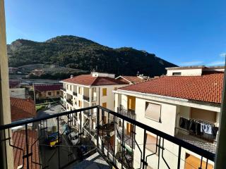 Grecale - Elegante e Indipendente con Balcone - 5