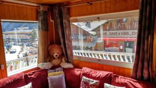 Formidable Chalet Authentique sur la Place d'Auron - 5