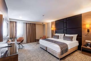 TRYP By Wyndham Istanbul Sisli Hotel - Istanbul - 4