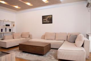 Cozy 3 Bedroom apt - Rruga B - Pristina - 9
