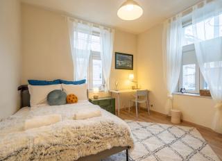 'Blue Sapphire House'- central&modern - 0