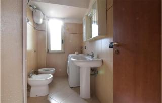 Stunning Apartment In Lamezia Terme - 1