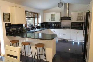 Home in Rugby Warwickshire - - 0