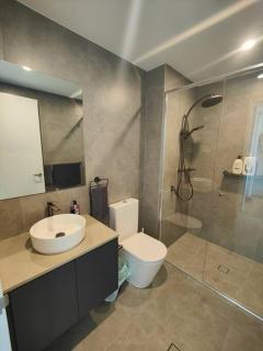 Brand-new 1-Bedroom Apartment at Inner North Suburb - Canberra - 3