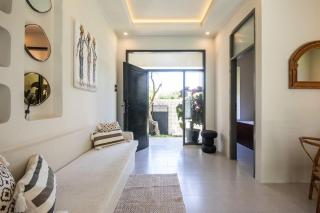 Minimalist 2BR tropical home with plunge pool - Dalung - 3