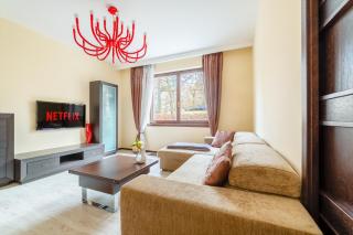 Imperial Apartment in Bohemia Residence by Rentez - 1