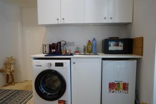Two Bedroom Apartment w/ Balcony - Nicosia - 4