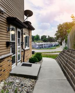 Beach Lake Michigan King Bed Pet Friendly - 1