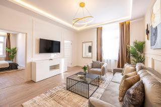 Luxury & Classy Central Apartment with 3BEDRM, 2BATHRM - 5