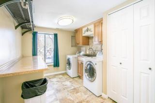 Spacious 3BR Basement Apt near Airport, Work, Ski - North Salt Lake - 5