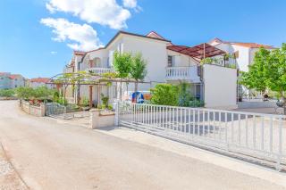 Apartment and Room Stefanija - Vodice - 0