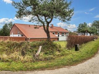 Seaside Retreat with Pool - By Traum Ferienwohnungen - Fjellerup - 9
