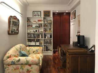 Habitación grande y confortable con baño privado junto a Guggenheim - 7