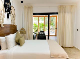 INCREIBLE STUDIO GARDEN POOL N-B2 By SANDY POWERFUL - 9