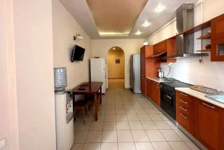 City Center Spacious 4 Bedroom+2 Bathroom Apartment on Northern Avenue, - Yerevan - 2