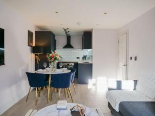 Stylish Retreat for Your Short Getaway - Londra - 9
