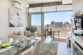 Backup-Powered Elegant City Balcony Apartment - Cidade Do Cabo - 1