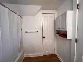 HOME Close to Yale New Haven Hospital - 6